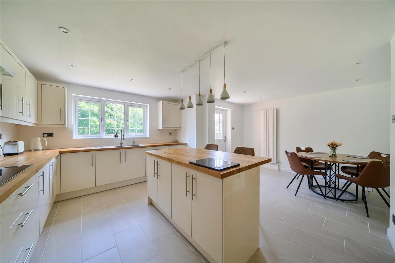 Skylark Meadows, Whiteley, photo 5