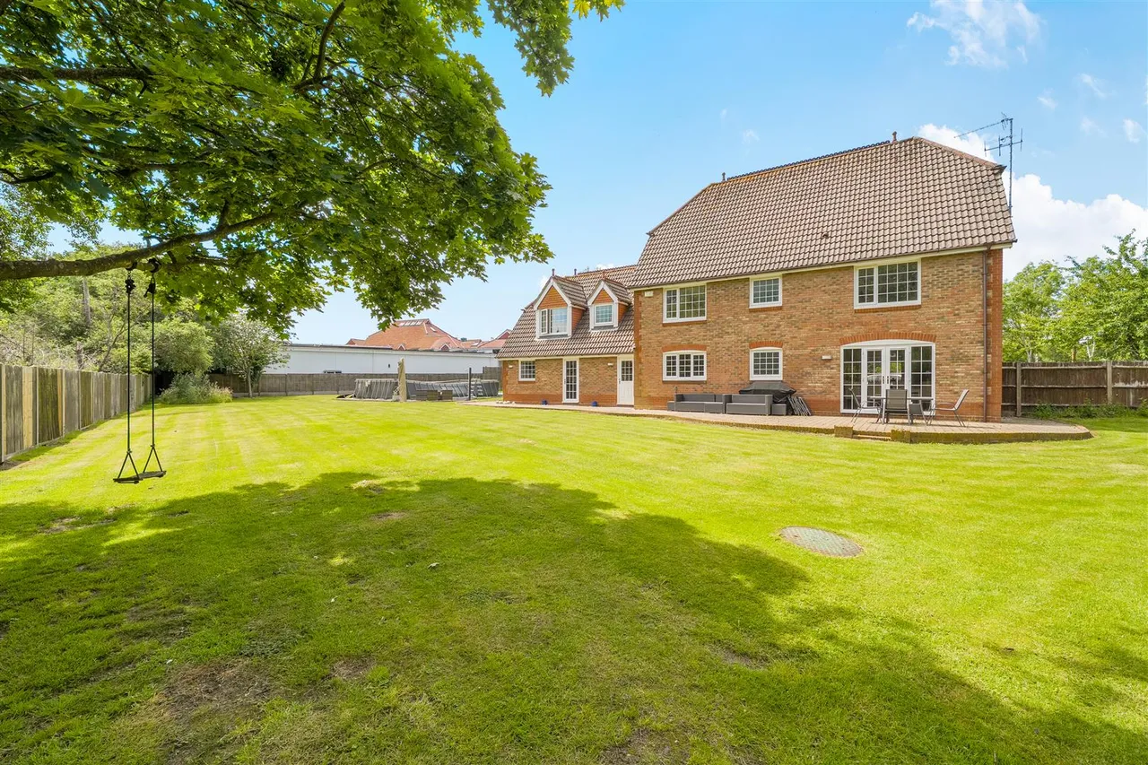 Skylark Meadows, Whiteley, photo 23