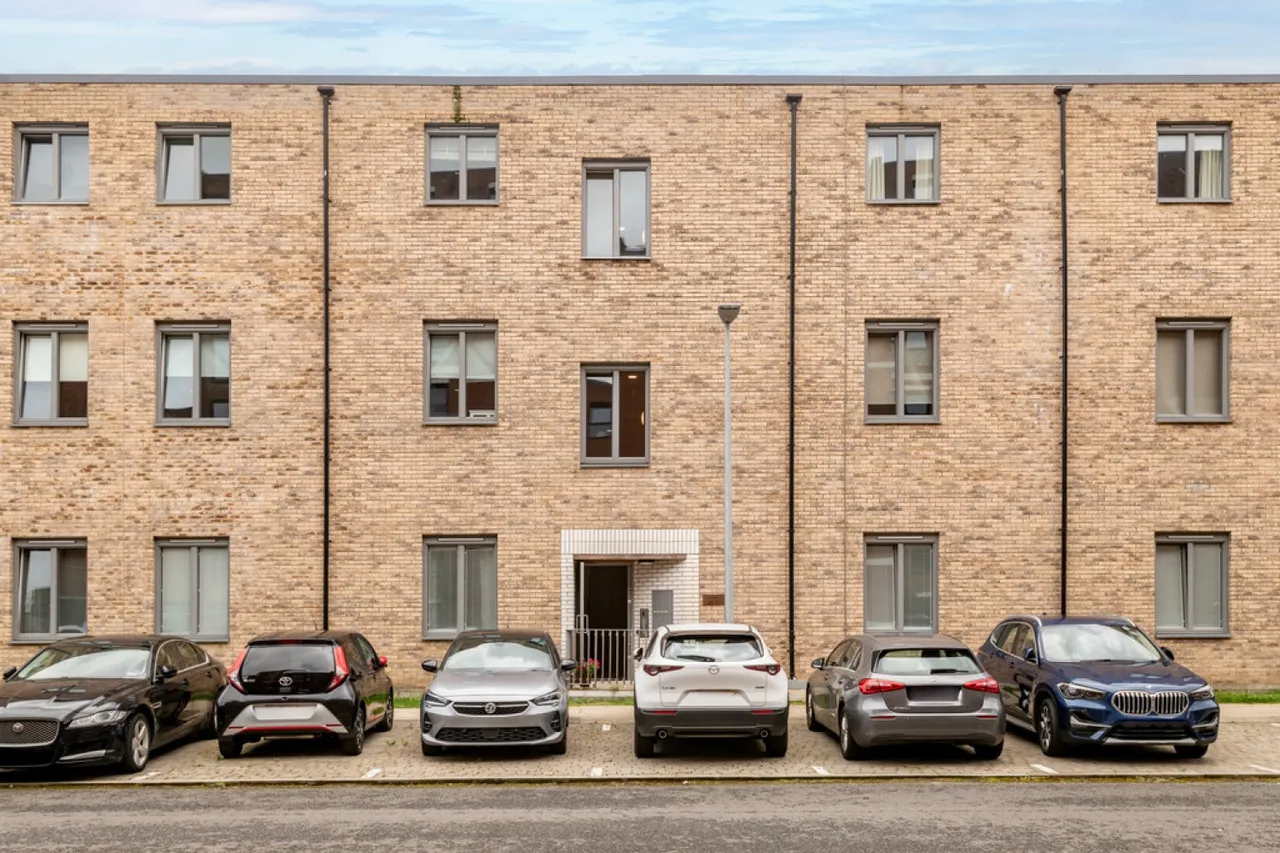 2 bed flat for sale, Winterthur Lane, KY12
