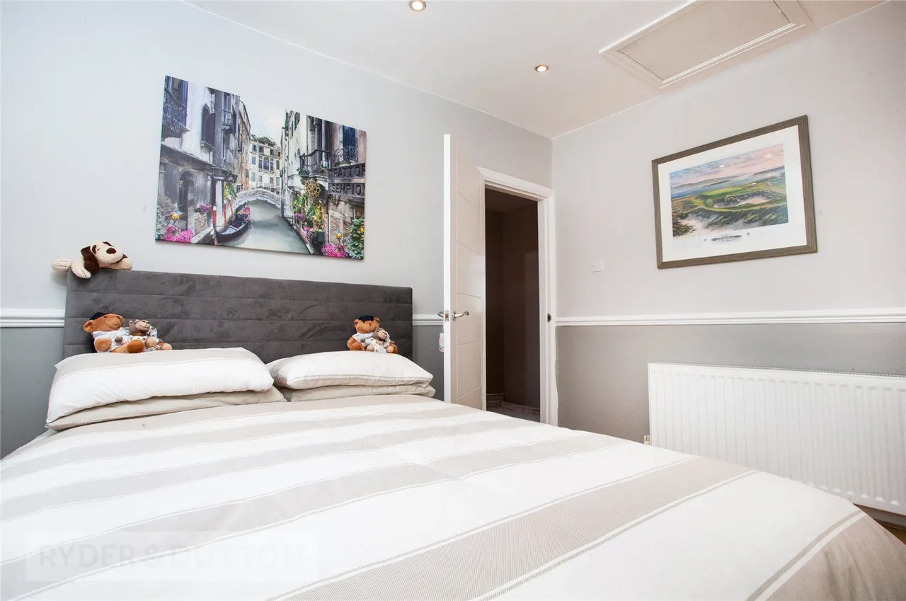 Acresfield Road, Middleton, M24, photo 17