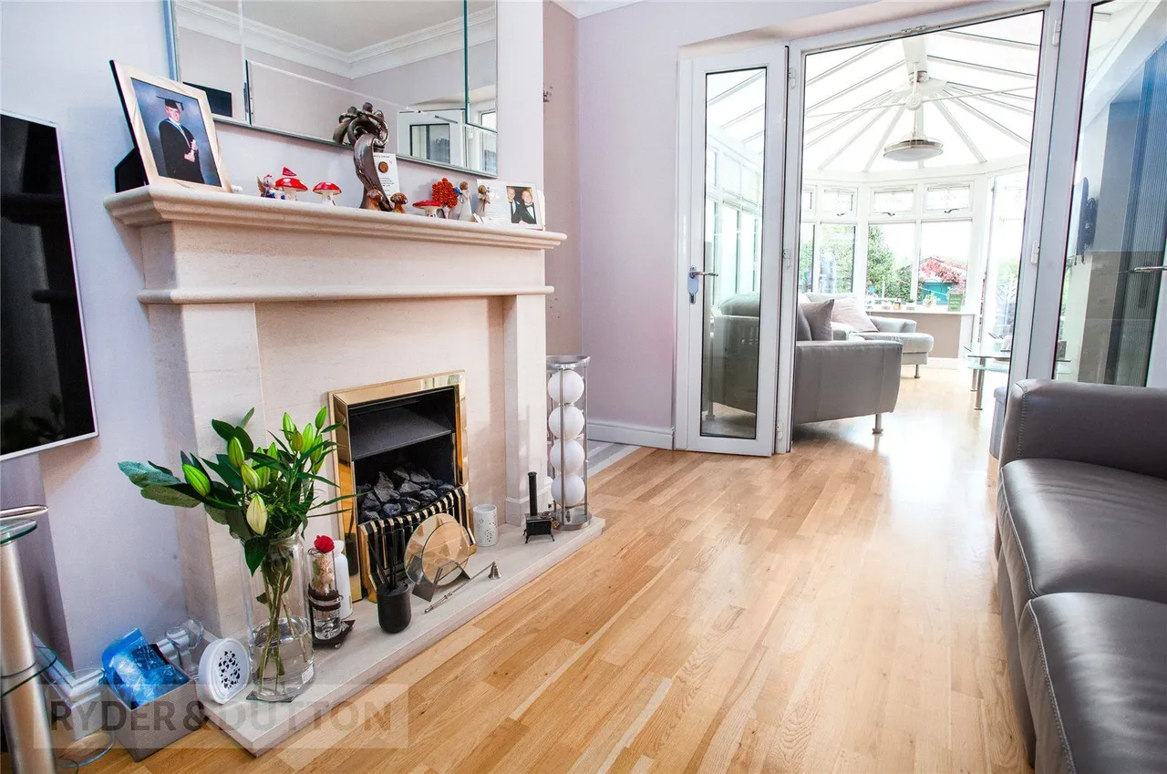 Acresfield Road, Middleton, M24, photo 6