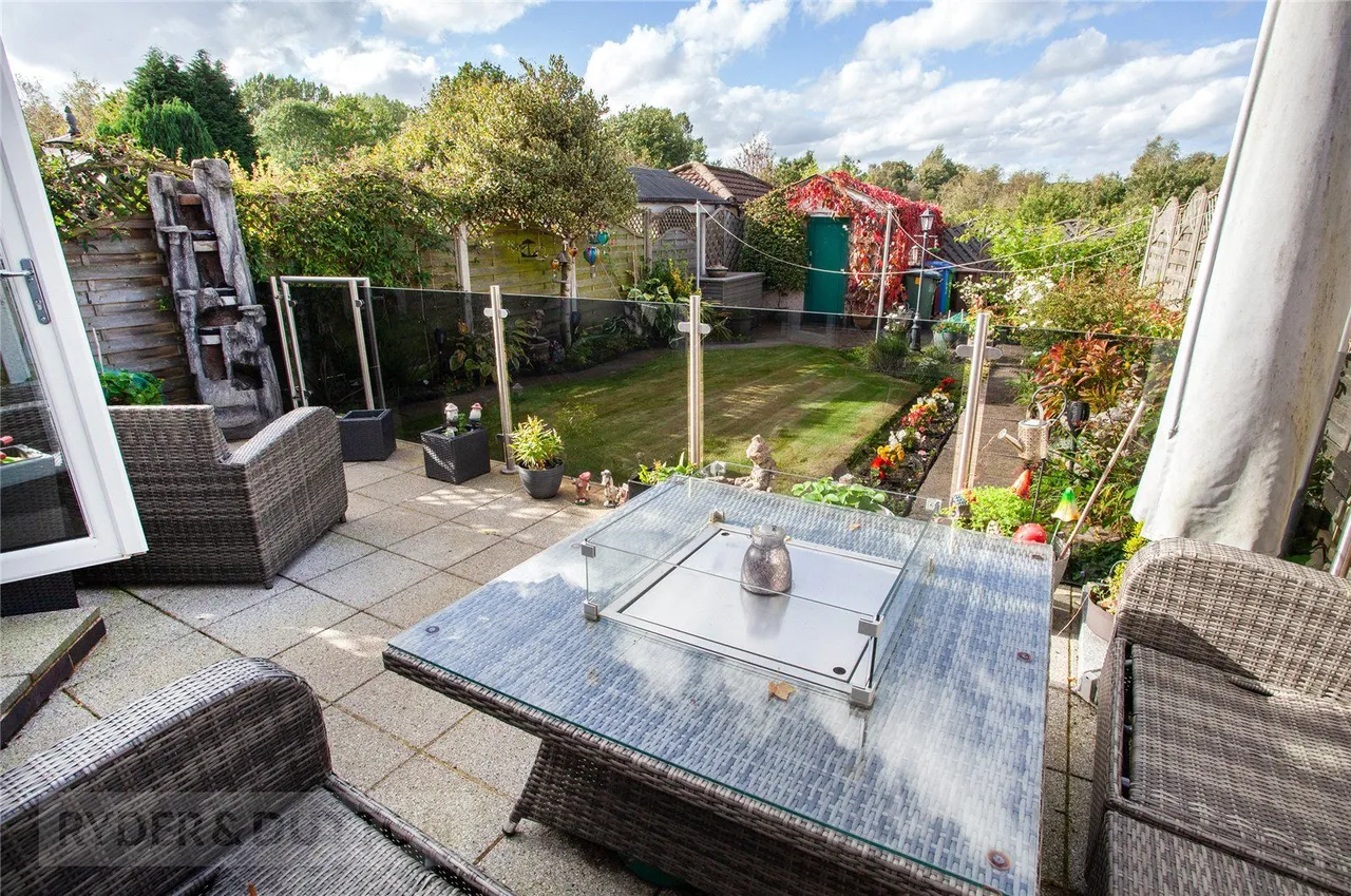 Acresfield Road, Middleton, M24, photo 3