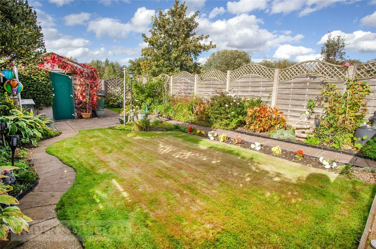 Acresfield Road, Middleton, M24, photo 29