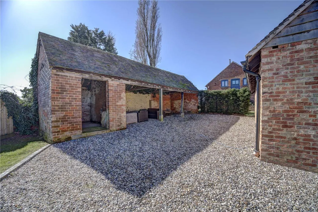 Wood Bevington Farm Barns, Wood Bevington, Alcester, Warwickshire, B49 5LX, photo 11