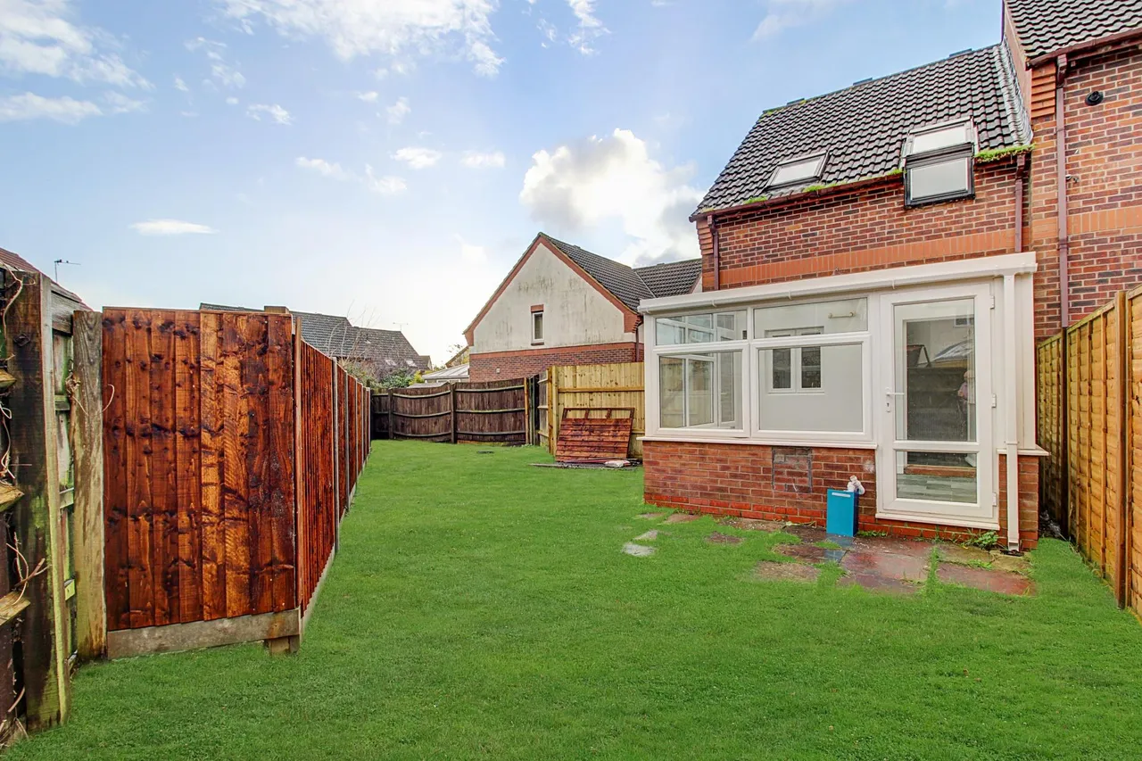 Honeysuckle Close, Bradley Stoke, BS32, photo 11
