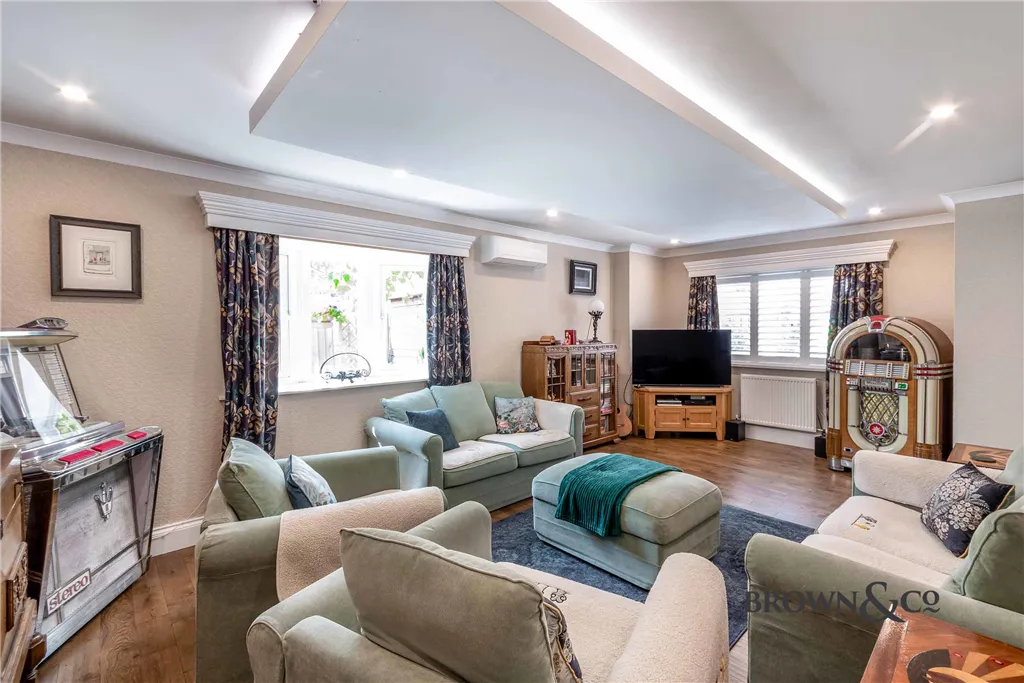 Clyro Place, Sutton Cum Lound, photo 6