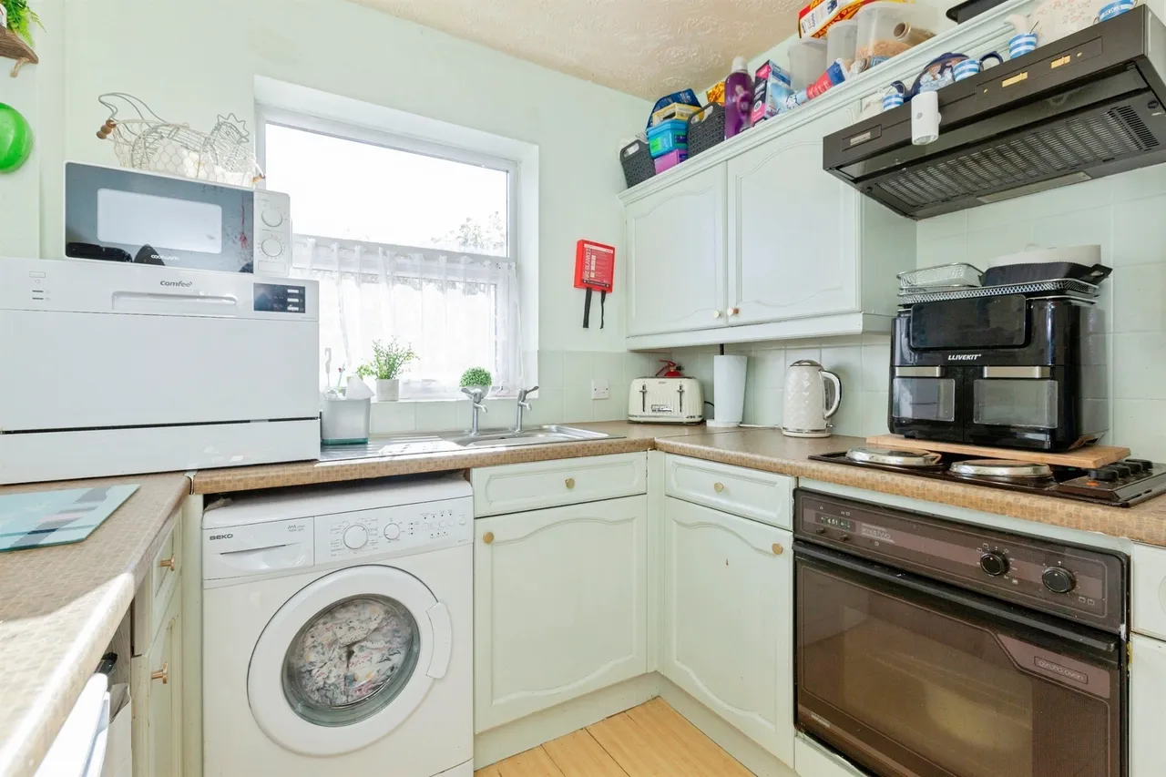 Winterburn Gardens, Whetstone, LE8, photo 8