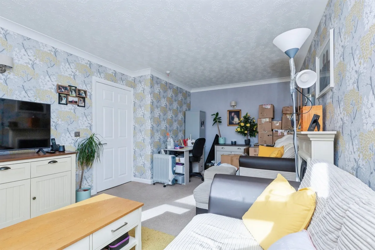 Winterburn Gardens, Whetstone, LE8, photo 5