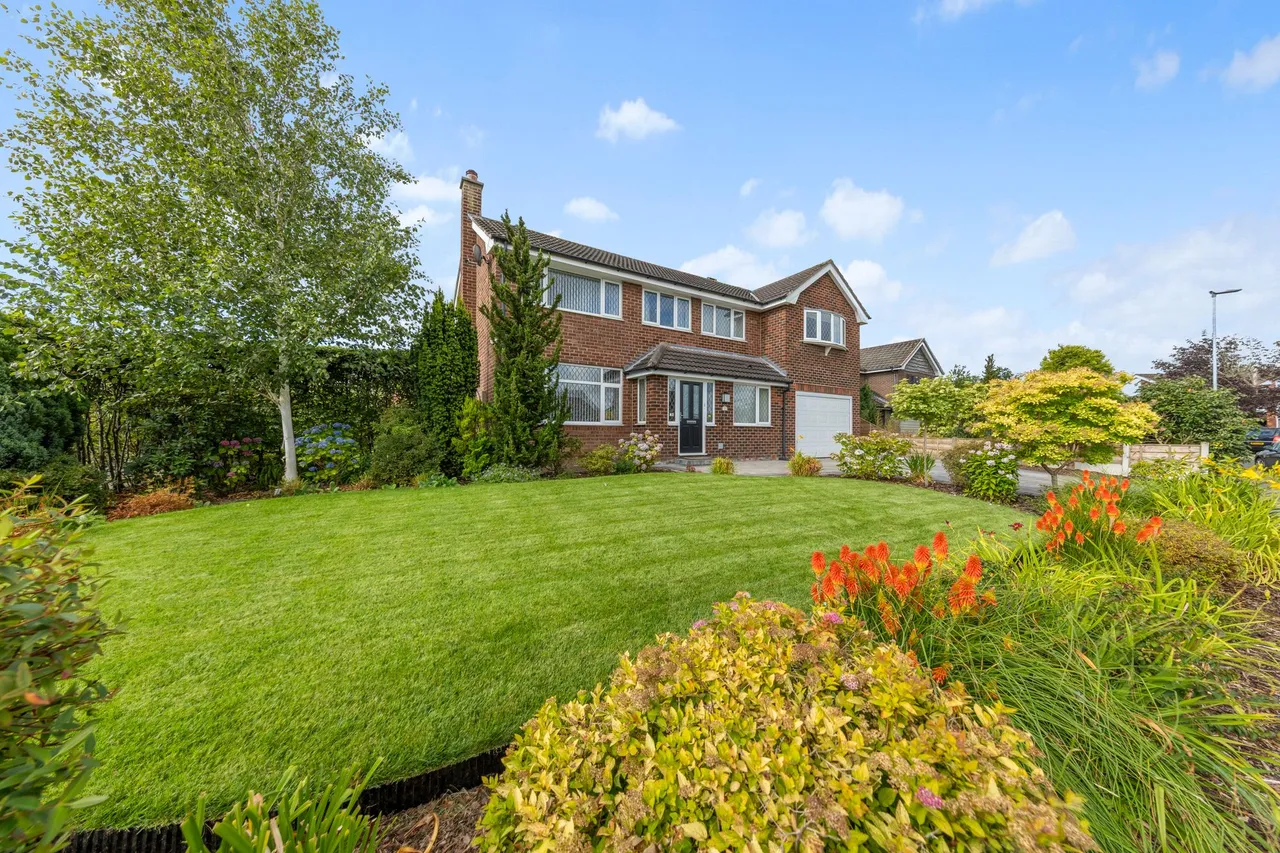 Chiltern Road, Culcheth, Warrington, WA3 4LQ, photo 5