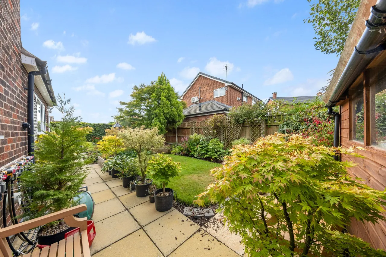 Chiltern Road, Culcheth, Warrington, WA3 4LQ, photo 26