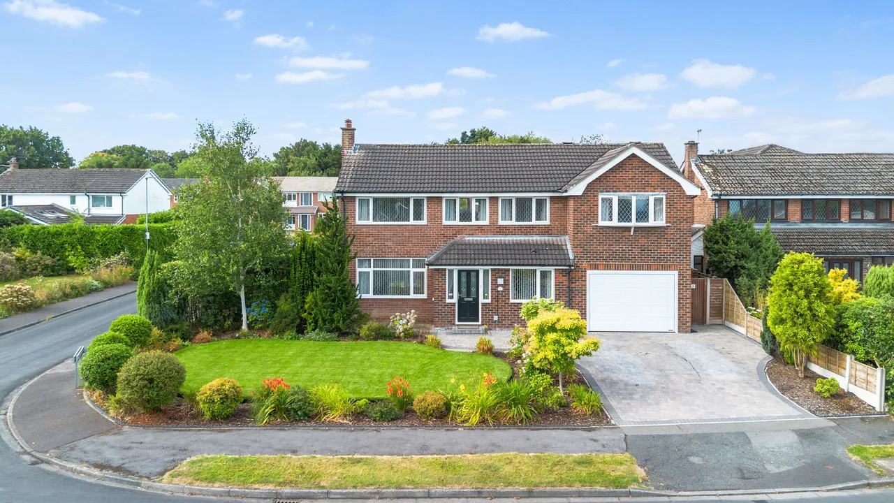 Chiltern Road, Culcheth, Warrington, WA3 4LQ, photo 31