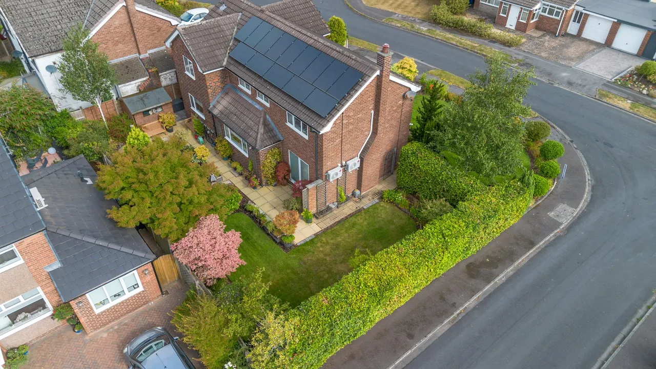 Chiltern Road, Culcheth, Warrington, WA3 4LQ, photo 6