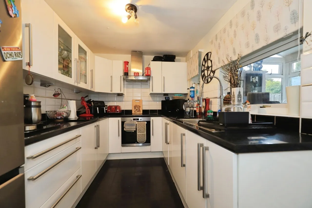 Thompson Avenue, Wolverhampton, WV2, photo 9