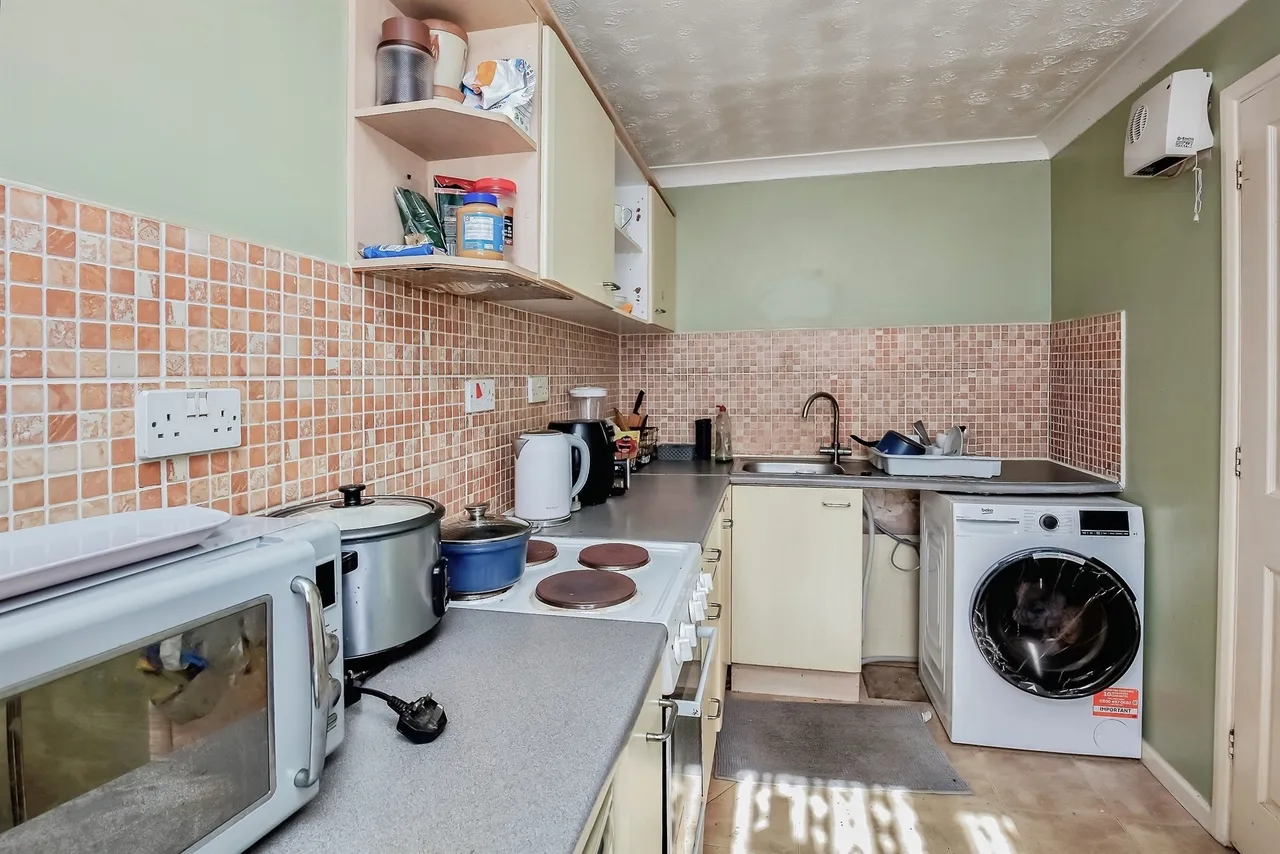 Oliver Close, Rushden, photo 8
