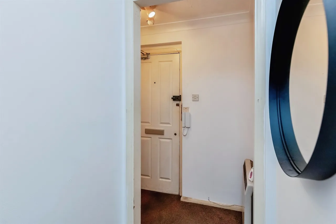 Oliver Close, Rushden, photo 6