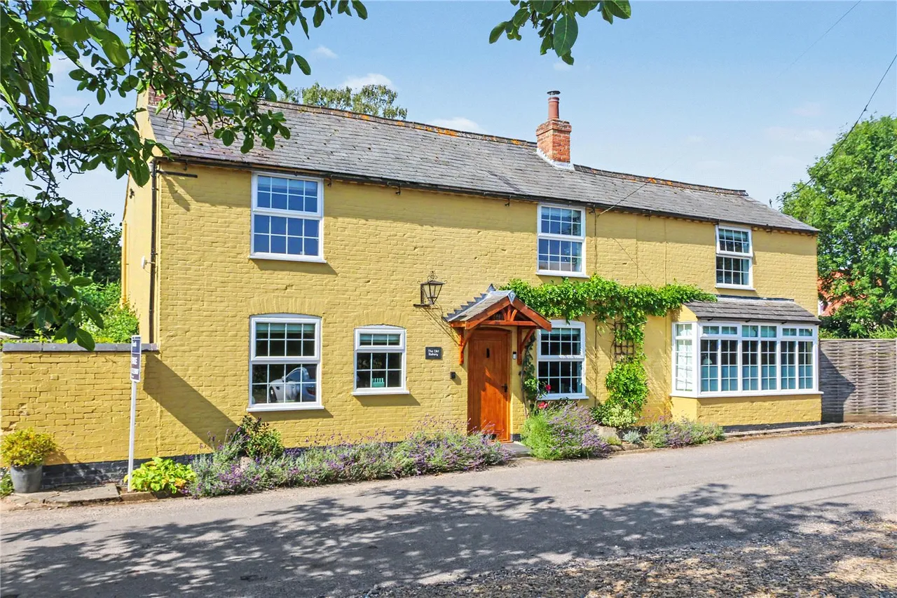 The Street, Brampton, NR34, photo 4