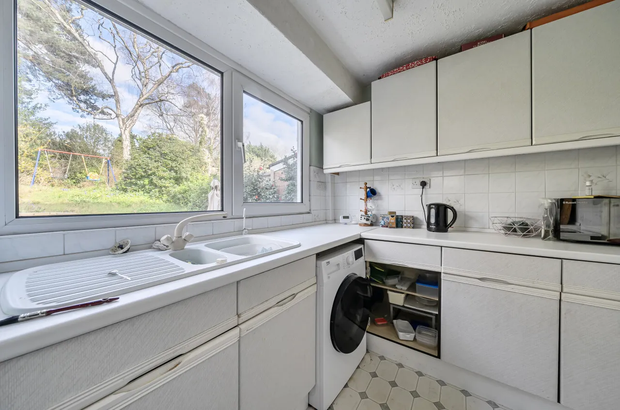 Connop Way, Frimley, Camberley, Surrey, GU16 8RX, photo 12
