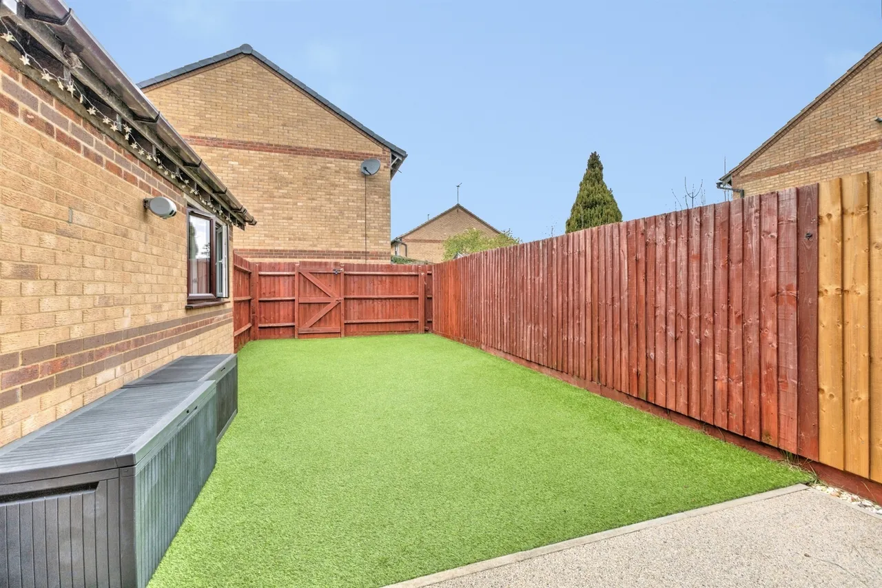 Beaune Close, Northampton, NN5, photo 17