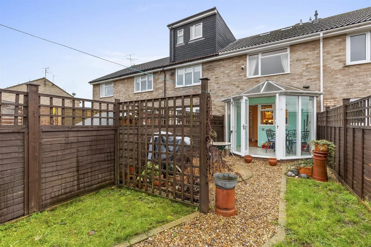 Hillington Close, Aylesbury, HP19, photo 7