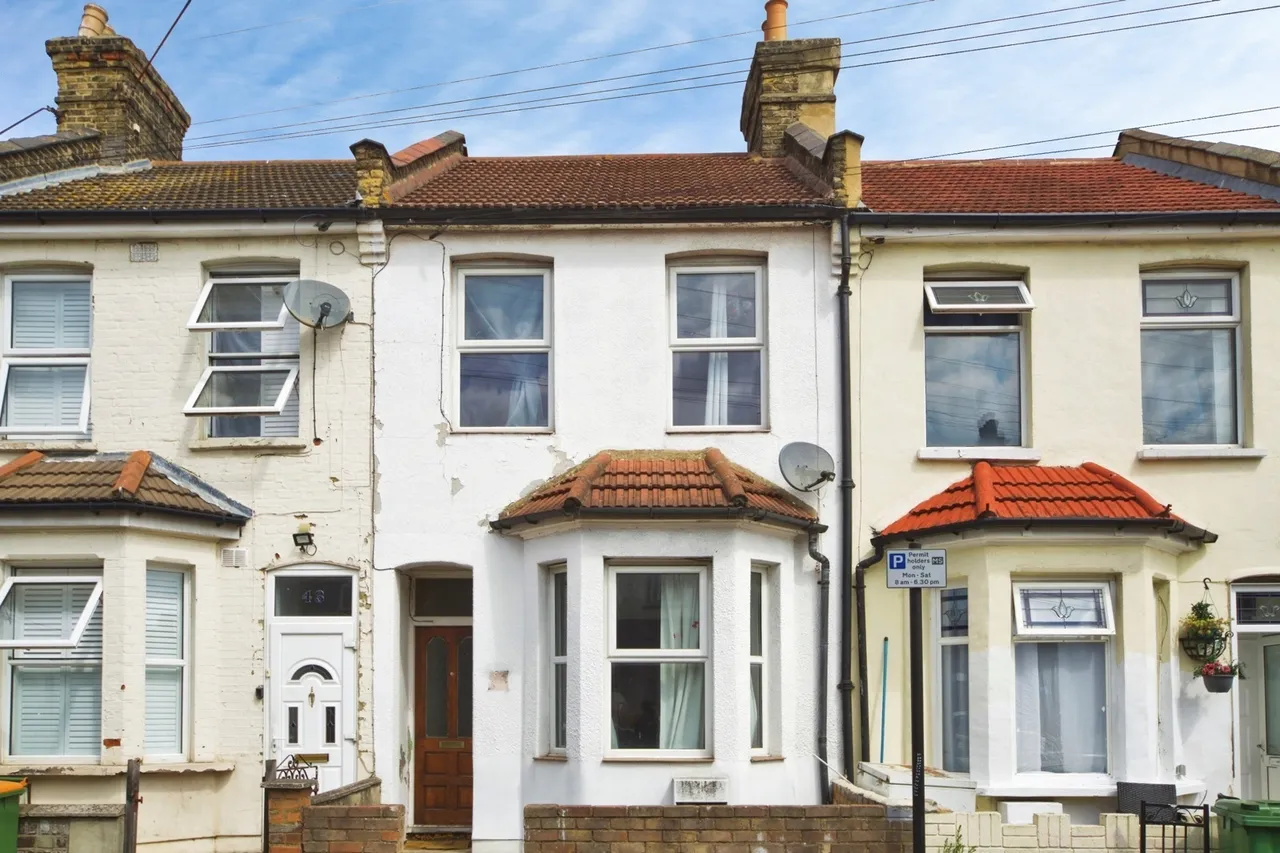 2 bed house for sale — Nelson Street, East Ham, London, E6