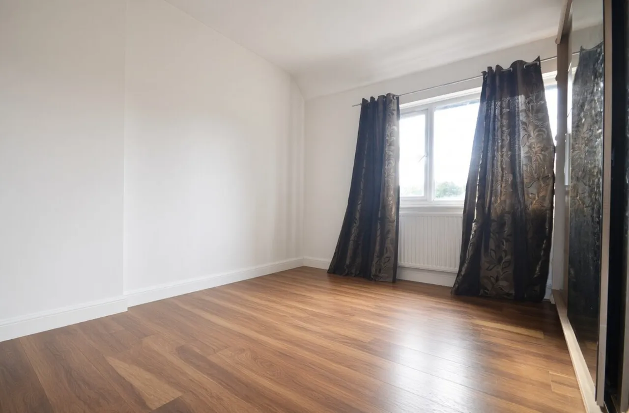 Vernon Road, Feltham, photo 5