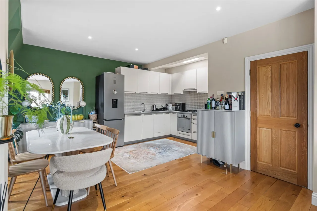 White Hart House, High Street, Hampton, TW12 2SW, photo 5