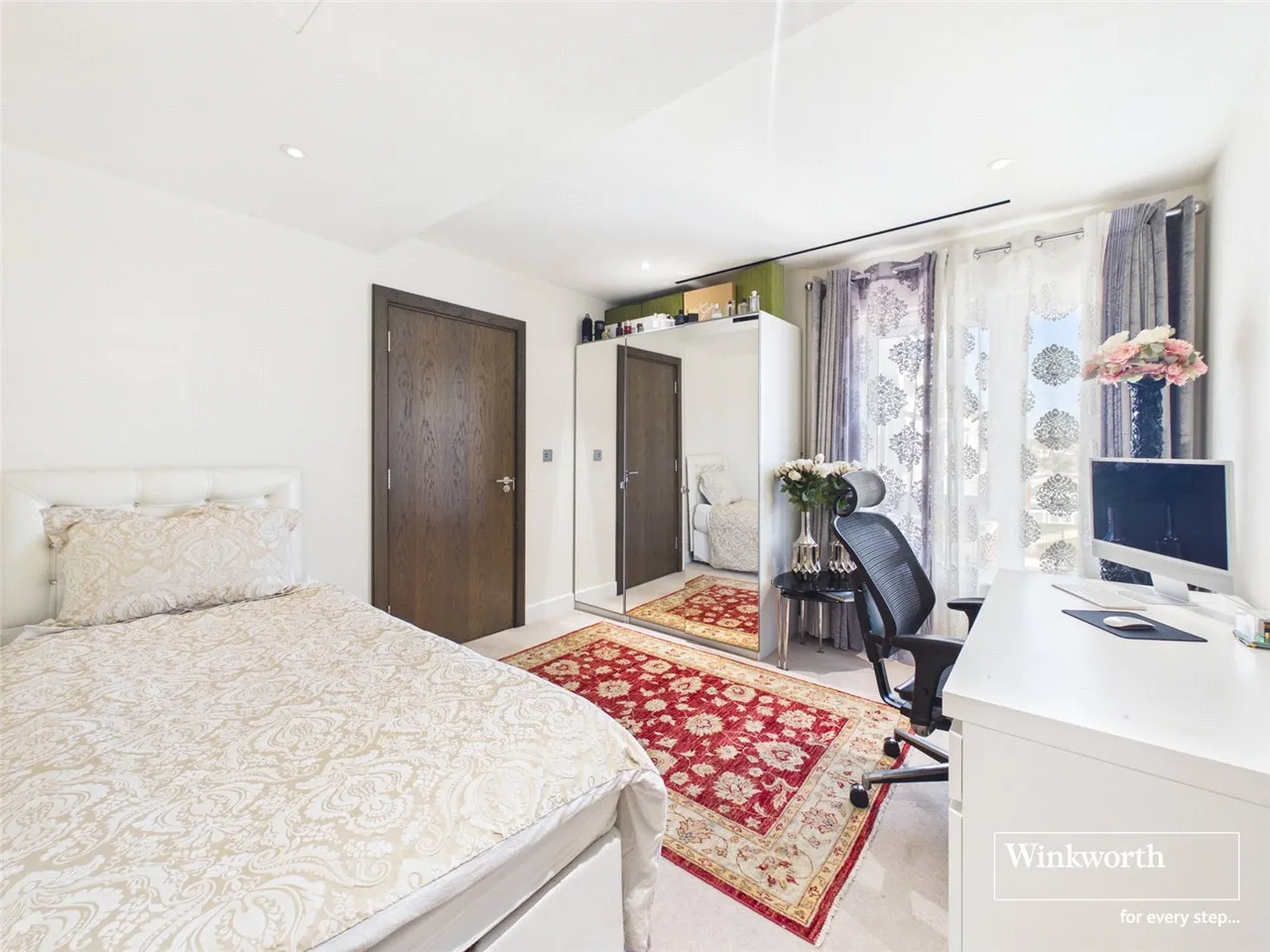 Beaufort Square, Colindale, NW9, photo 14