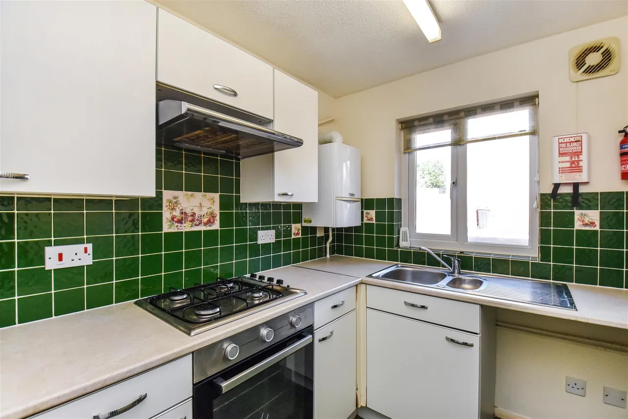 Robin Close, Cullompton, photo 4