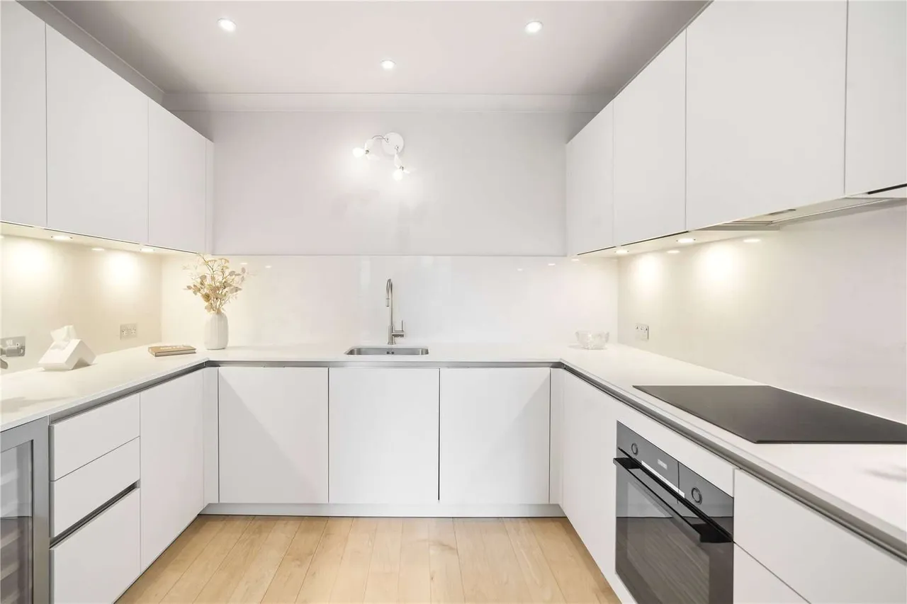 Brasenose Drive, London, SW13 8RB, photo 3