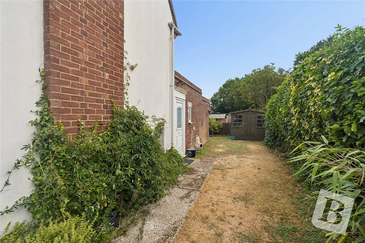 Church End Lane, Runwell, Wickford, Essex, SS11, photo 9