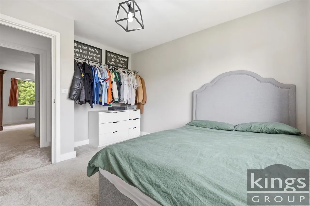 Nuthatch Drive, Newhall, photo 24