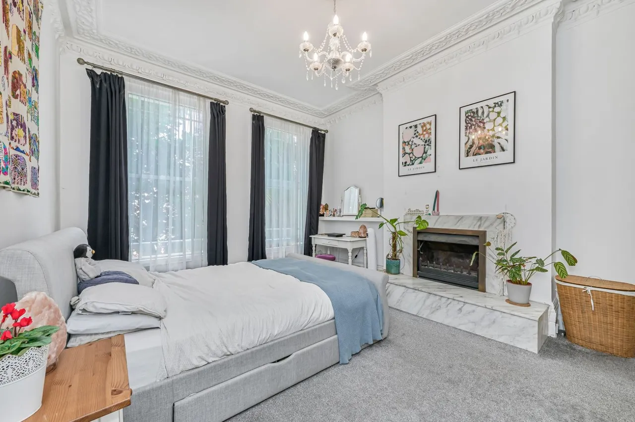 Allfarthing Lane, Wandsworth, London, SW18, photo 3