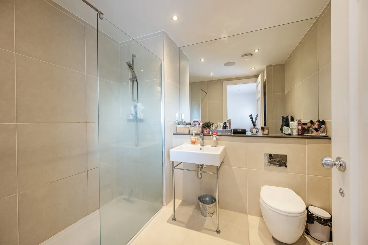 29b, 52-58 Commercial Road, London, photo 8