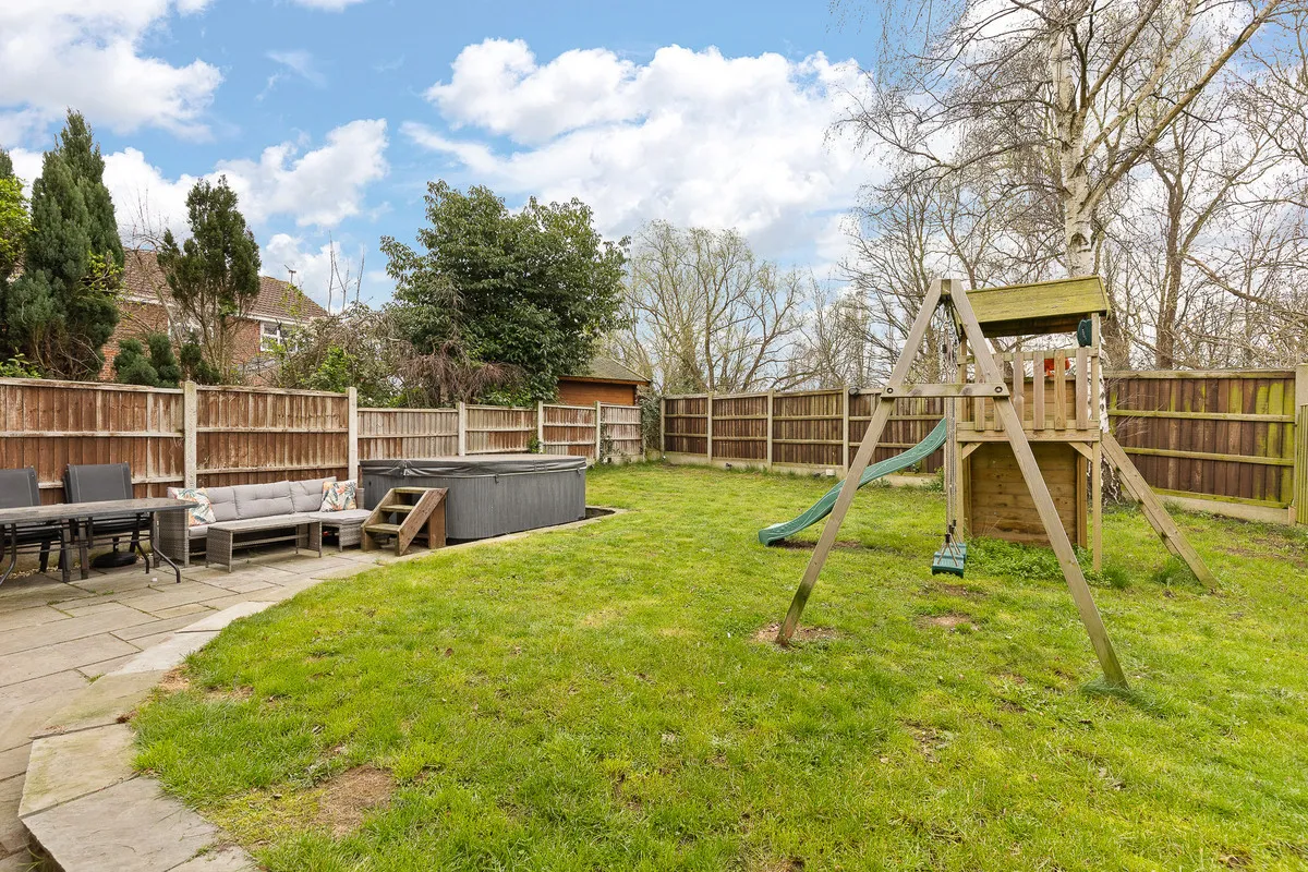 Lyndale Avenue, Edenthorpe, DN3, photo 16