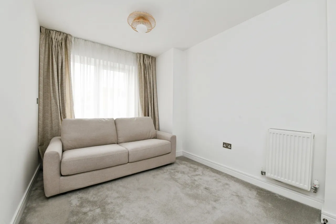 St. James Road, BRENTWOOD, Essex, CM14, photo 11