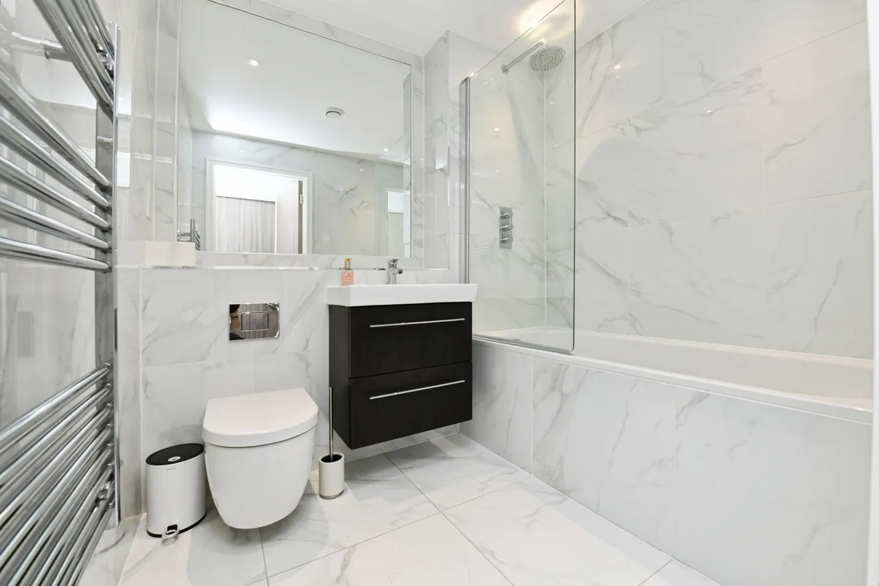 St. James Road, BRENTWOOD, Essex, CM14, photo 13