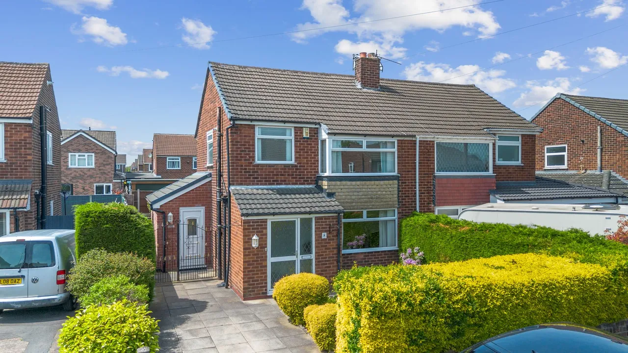 3 bed house for sale — Walden Close, Thelwall, Warrington, WA4 2HB
