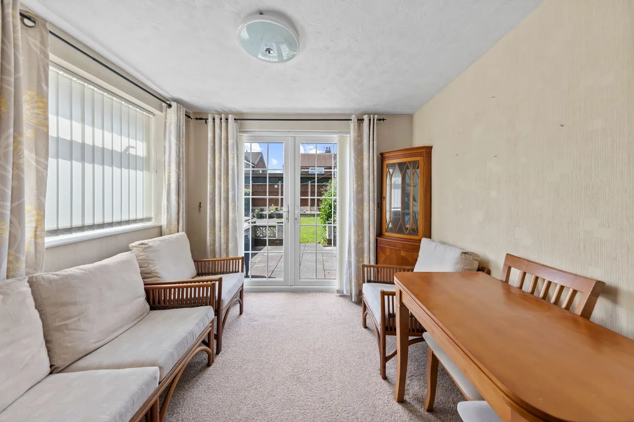Walden Close, Thelwall, Warrington, WA4 2HB, photo 4