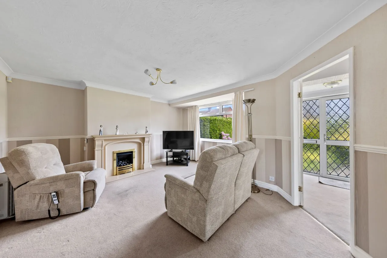 Walden Close, Thelwall, Warrington, WA4 2HB, photo 5