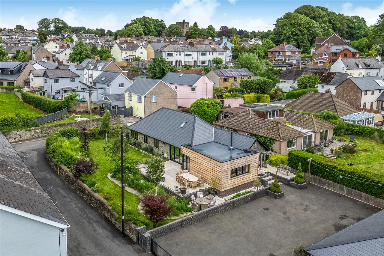 Kensington, Brecon, Powys, LD3 9AP, photo 31