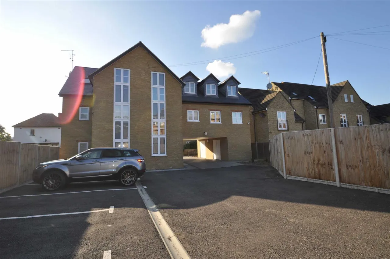 Lowfield Lane, Hoddesdon, EN11, photo 9