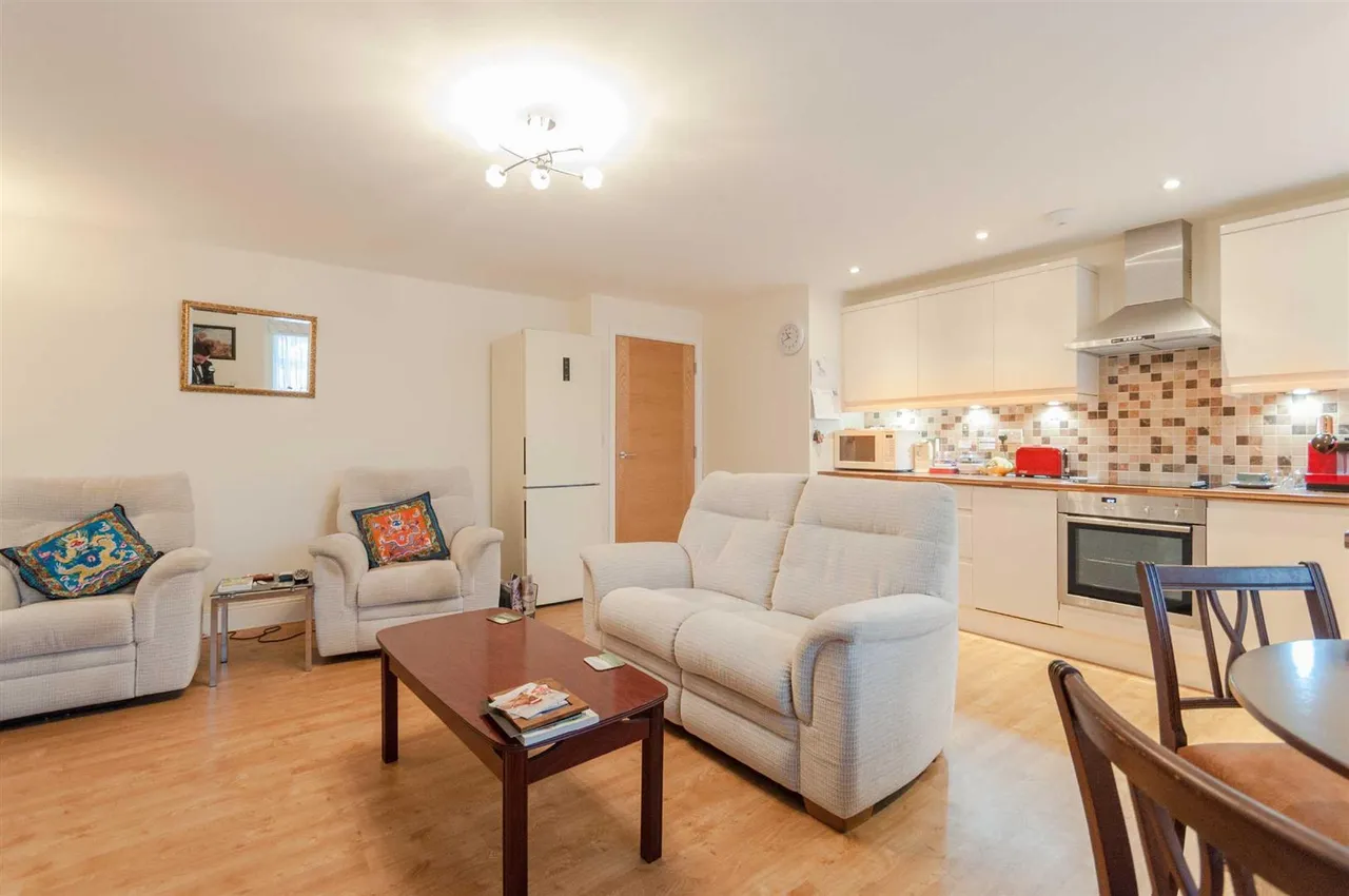 Lowfield Lane, Hoddesdon, EN11, photo 2