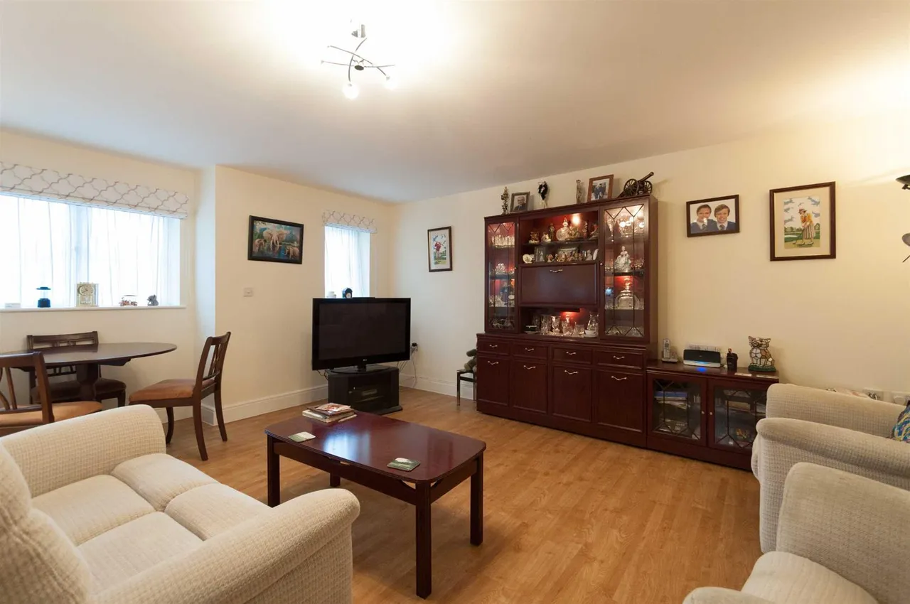 Lowfield Lane, Hoddesdon, EN11, photo 10