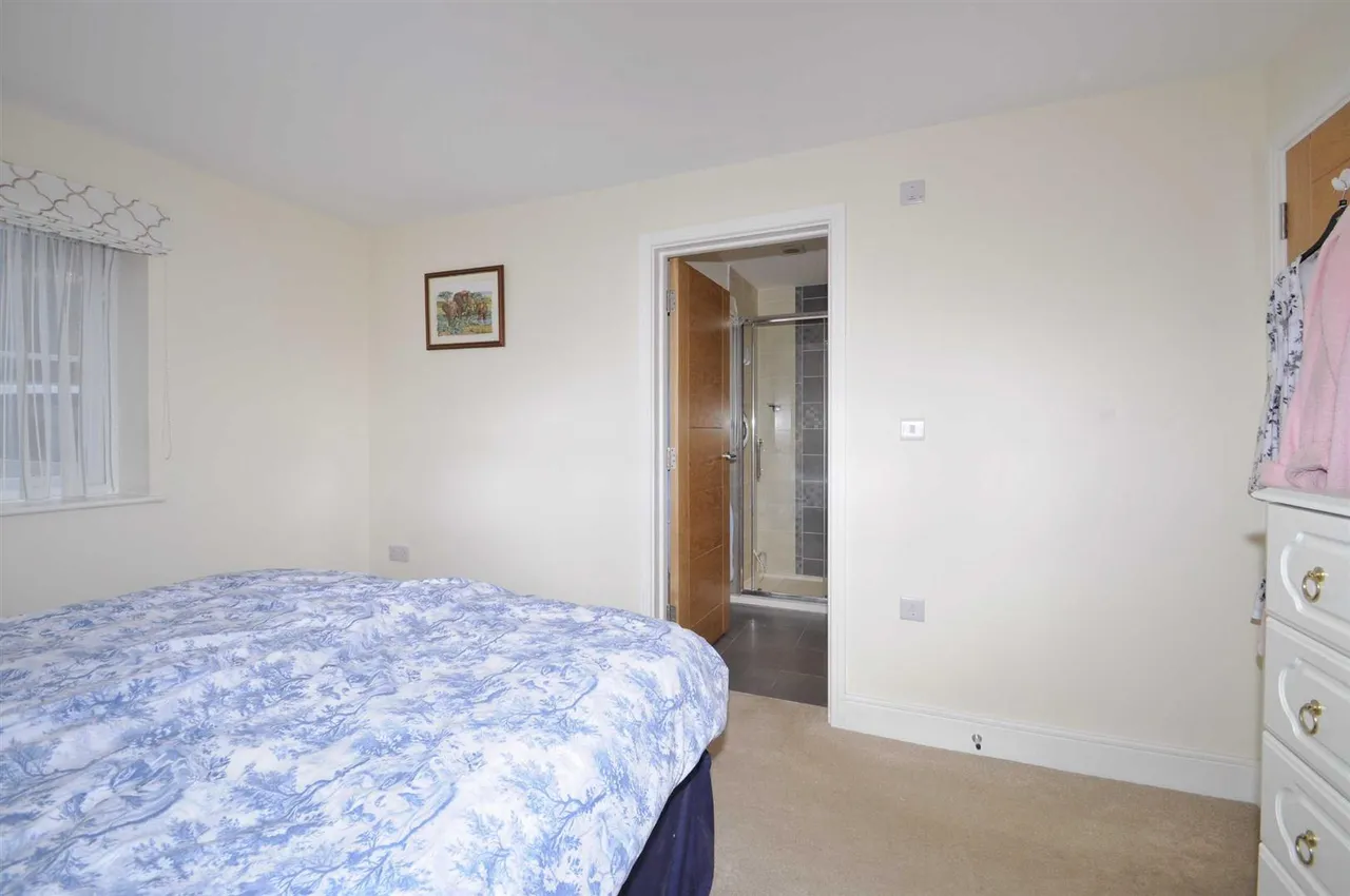 Lowfield Lane, Hoddesdon, EN11, photo 11