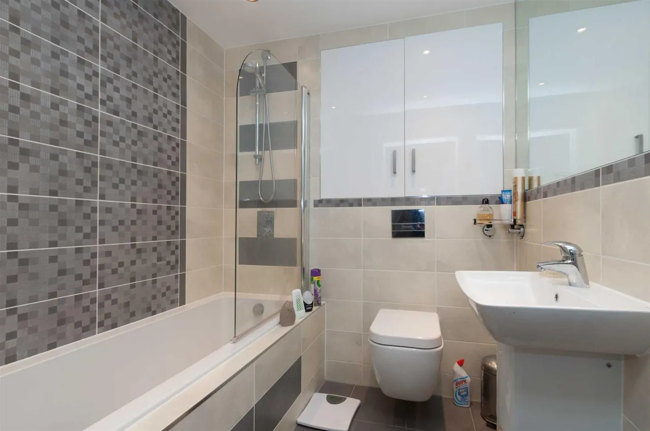 Lowfield Lane, Hoddesdon, EN11, photo 7