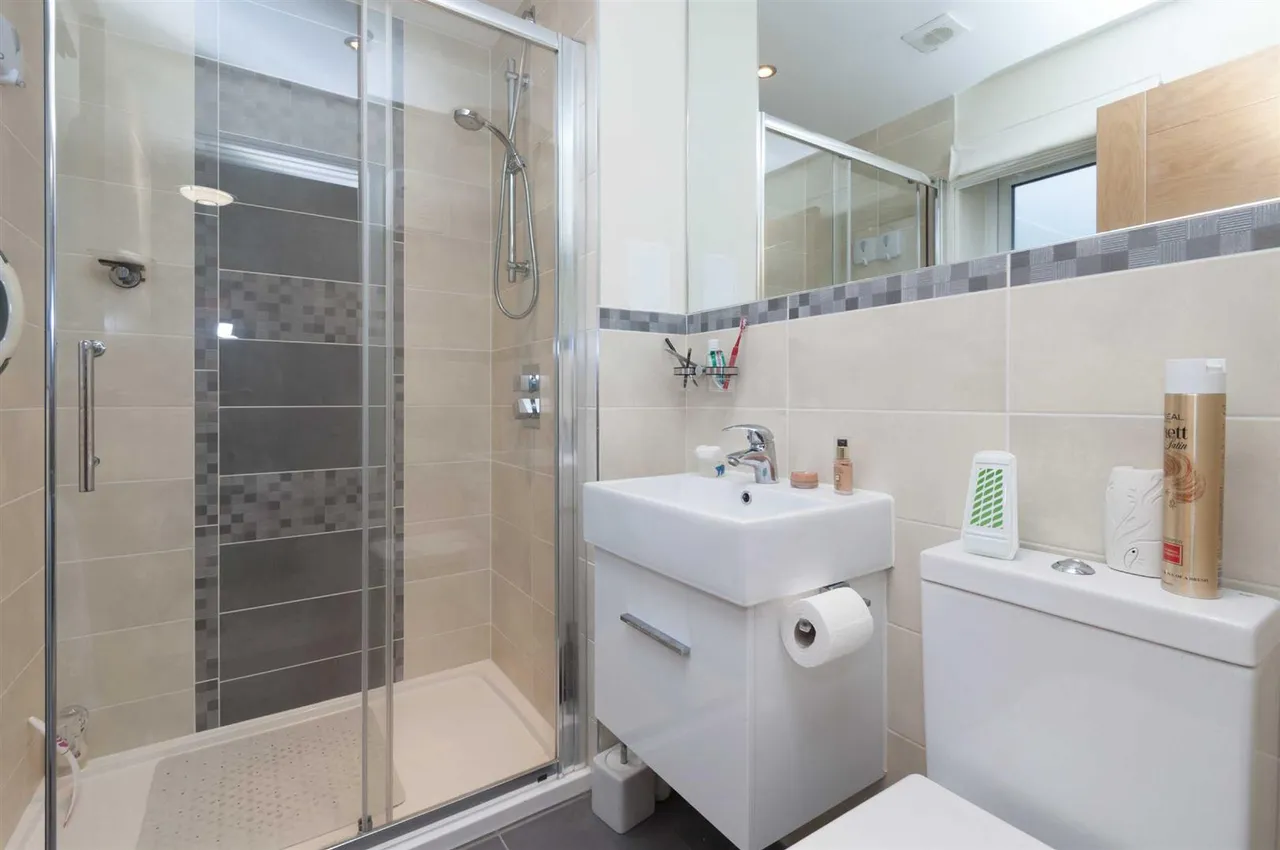 Lowfield Lane, Hoddesdon, EN11, photo 6