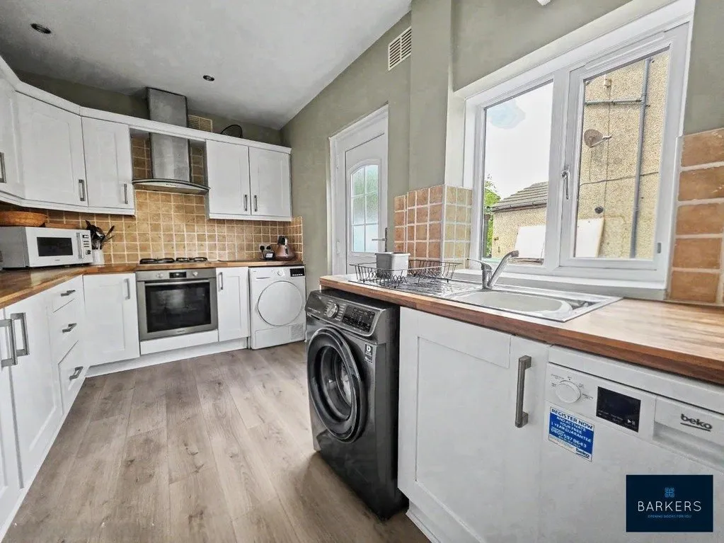 Denbrook Crescent, Bradford BD4 0QL, photo 4