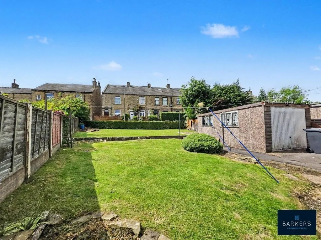 Denbrook Crescent, Bradford BD4 0QL, photo 11