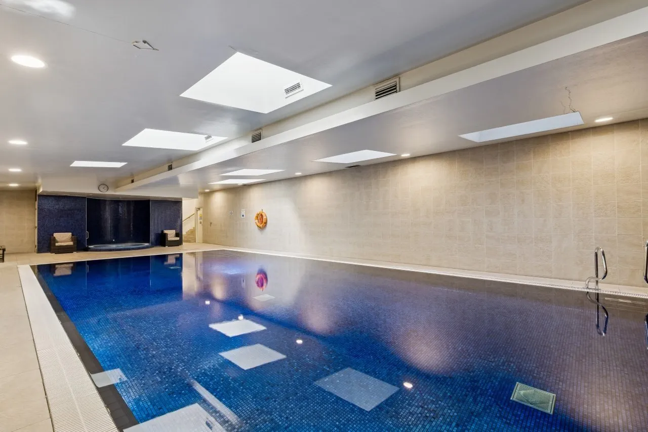 Oak Lodge, 67 West Heath Road, London, NW3 7AP, photo 14