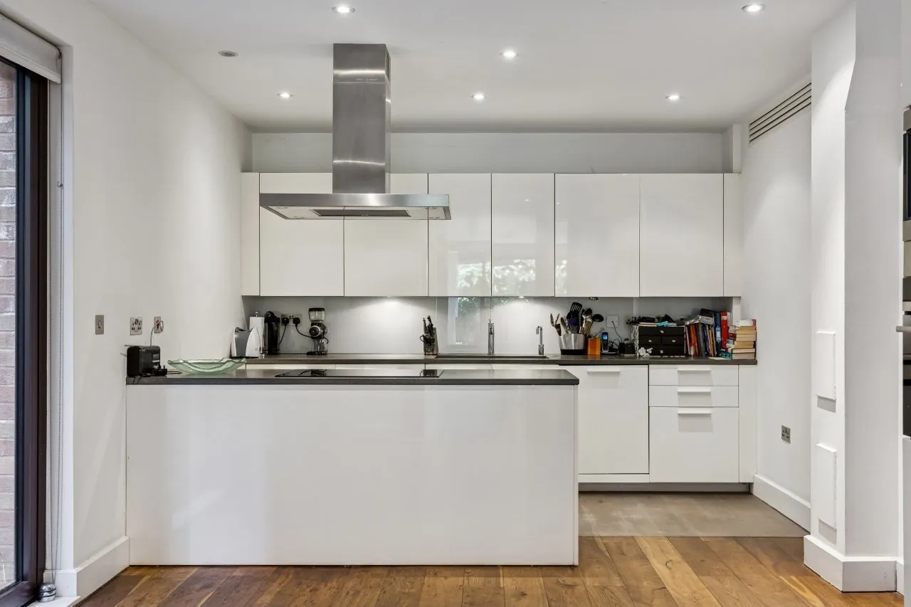 Oak Lodge, 67 West Heath Road, London, NW3 7AP, photo 6
